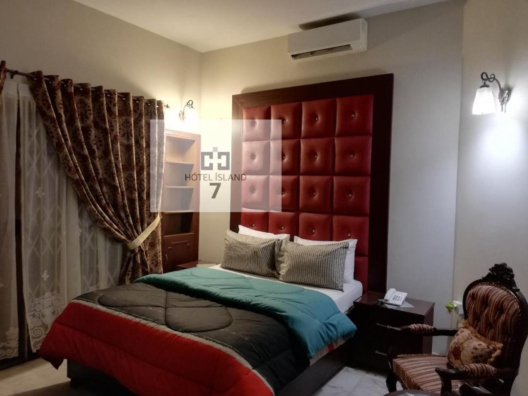 Hotel 7Island Καράτσι Εξωτερικό φωτογραφία