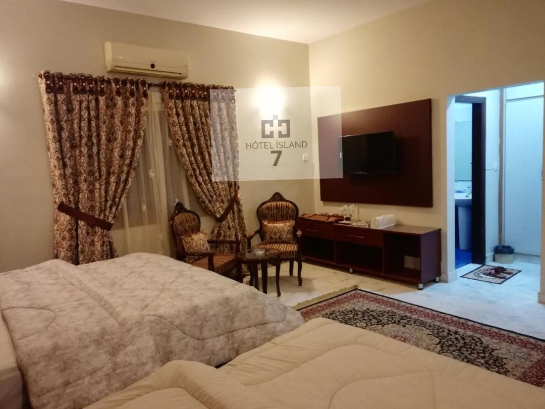 Hotel 7Island Καράτσι Εξωτερικό φωτογραφία